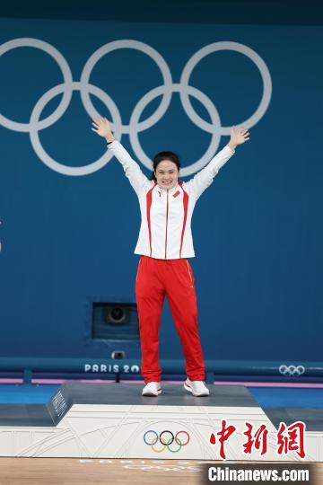 巴黎奥运最难之战，犟种罗诗芳在众对手夹击中