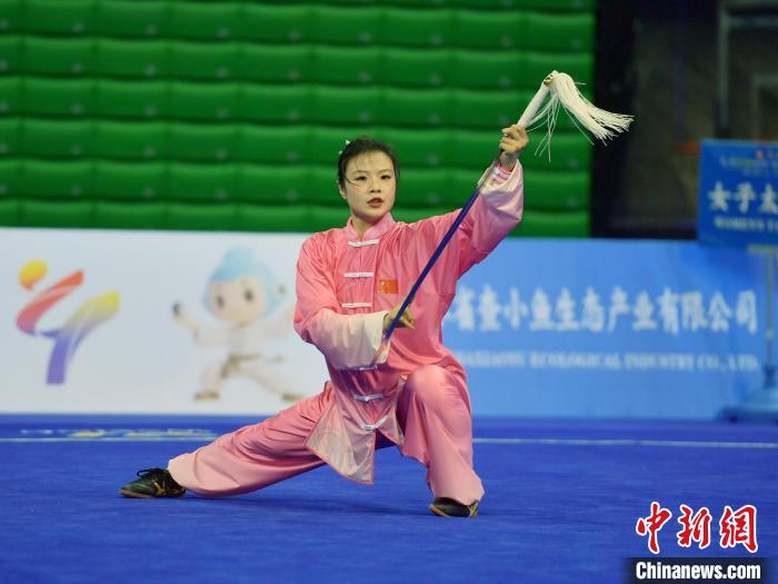 中国队包揽金牌奖牌双冠 日本双人太极摘金创纪