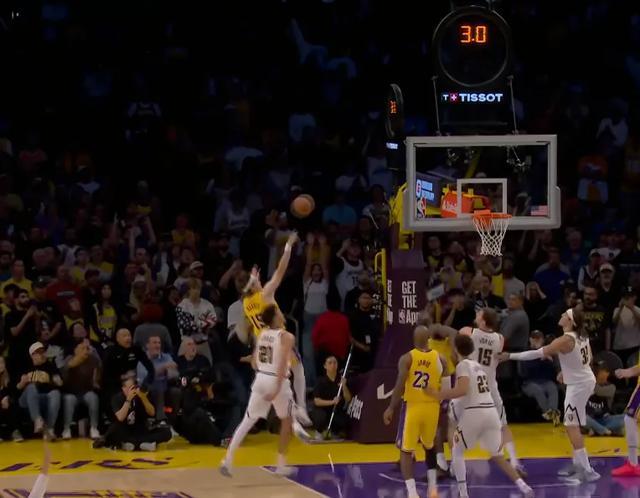 湖人主场绝杀掘金 东契奇命中生涯首记绝杀球